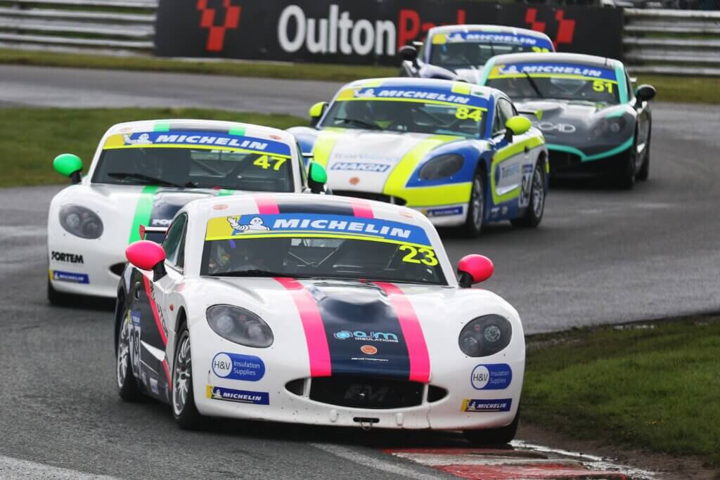 Holly in action at a wet Oulton Park circuit. Image credit: Jakob Ebrey Photography
